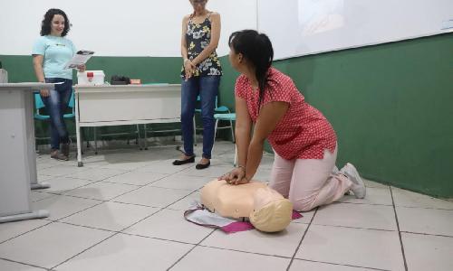 IETAMM ENSINA PRIMEIROS SOCORROS A SERVIDORES E OBEDECE A LEI LUCAS